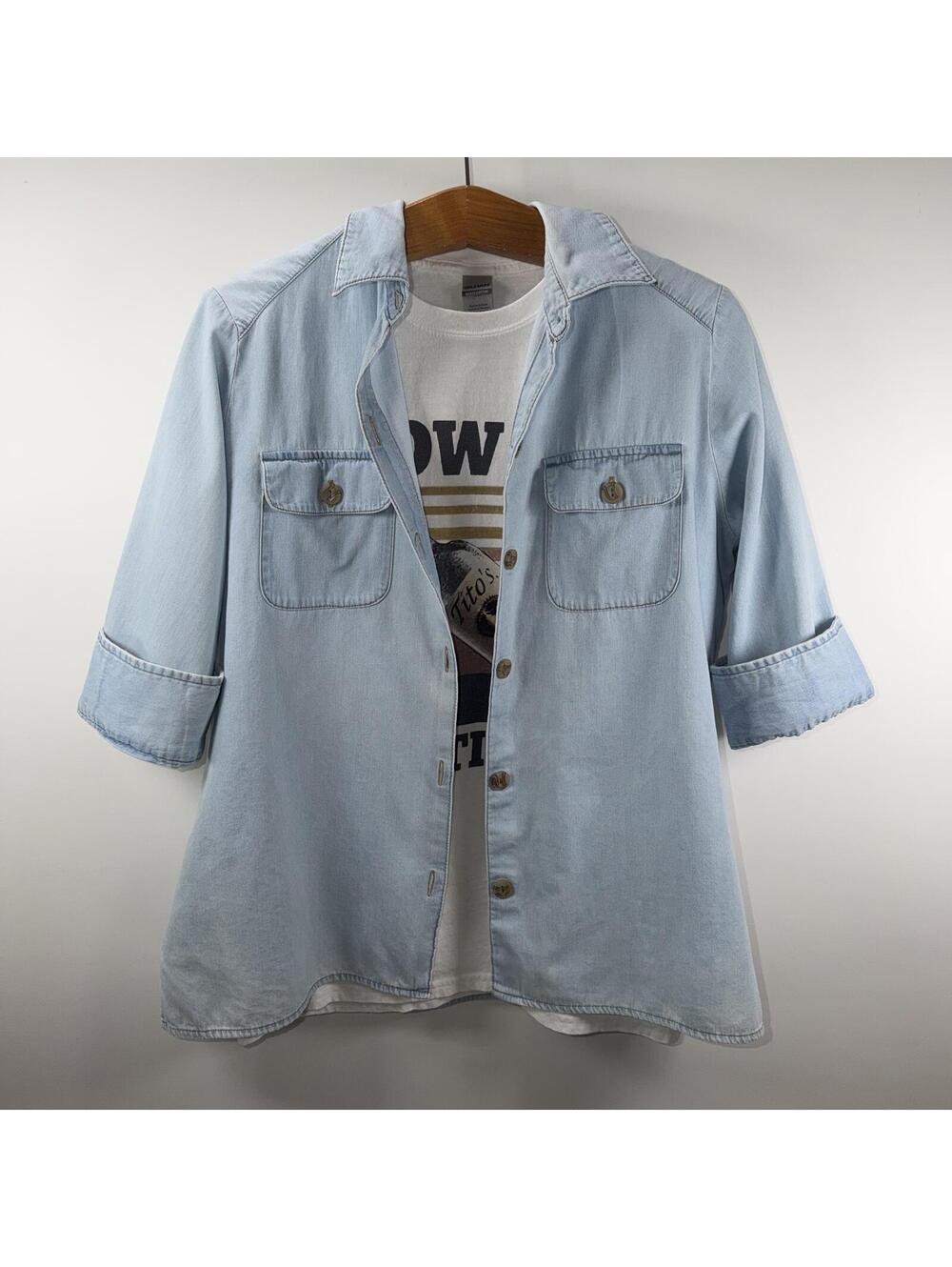 Chic Light Wash Chambray Shirt - Large